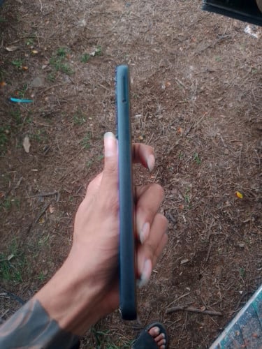 លក់50$ចចាបែកអេក្រង់