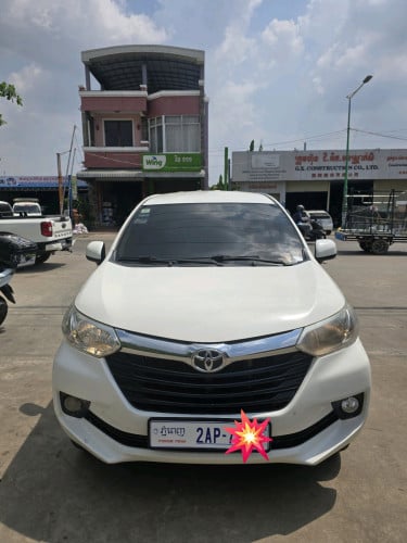 លានជប៉ុន7កៅអី3ជួរ Toyota Avenza017