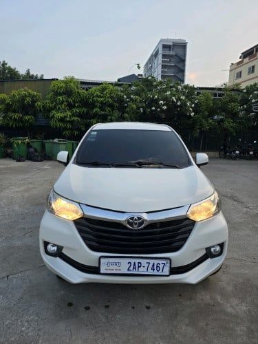 លានជប៉ុន7កៅអី3ជួរ Toyota Avenza017