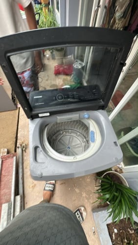 ម៉ាកសាមស៊ុង ម៉ាសុីននៅថ្មី 99% ឆ្កូតខាងក្រៅតិច ប្រើបាន៣ខែ