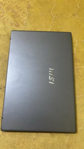 ដូចថ្មី 99.99% លក់តែ 399$ MSI modern 15 2025🥰💕