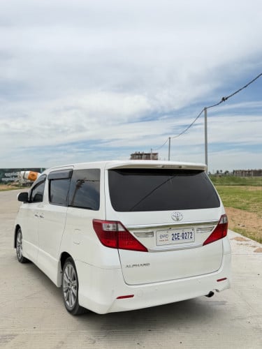 ឡានលក់ម្ចាស់ផ្ទាល់ Alphard ឆ្នាំ 2014