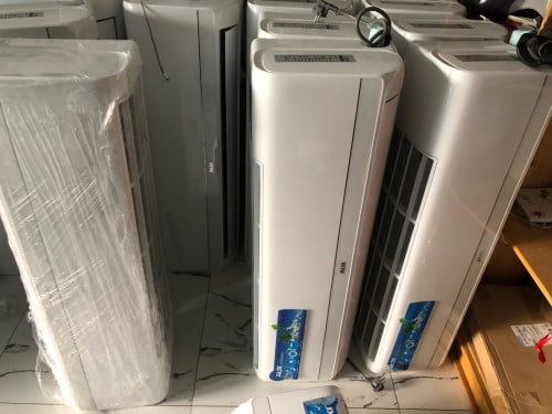 លក់ម៉ាសុីនត្រជាក់ AUX 2សេះ inverter សន្សំសំចៃភ្លេីង
