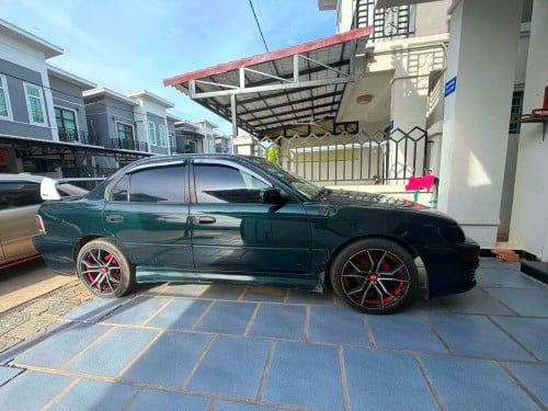 លក់ Corolla ឆ្នាំ 97 ពណ៌បៃតងចាស់
