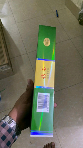 បារីផ្កាឈូក Diamond Hehua (荷花) សល់ពីថៅកែចិនលក់ធូរថ្លៃ / 荷花香烟 少量尾货低价转让