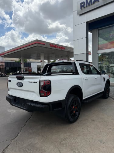 មានស្តុកតម្លៃល្អ FORD Ranger Wildtrak 3.0L V6