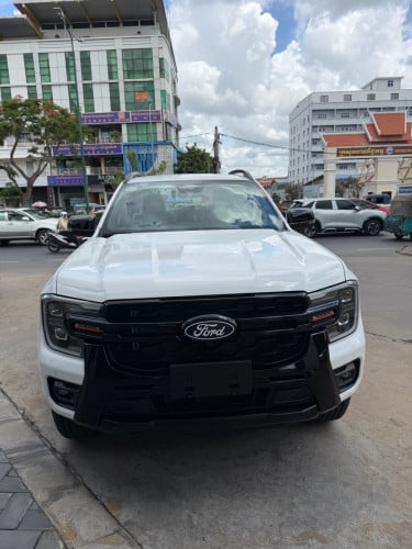 មានស្តុកតម្លៃល្អ FORD Ranger Wildtrak 3.0L V6