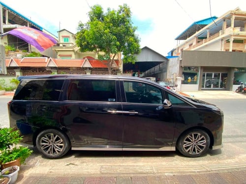 ឡានGAC GN8ឆាំ្ន2024