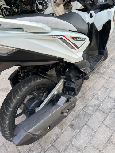 លក់Honda click