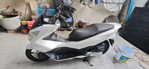 ម៉ូតូលក់ Honda PCX 2014 ជប៉ុនសុទ្ធ ជិះផ្ទាល់ មានកាតត្រឹមត្រូវ