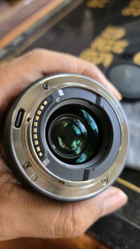លក់ lens viltrox 50 mm / 2.0 FE