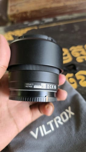 លក់ lens viltrox 50 mm / 2.0 FE