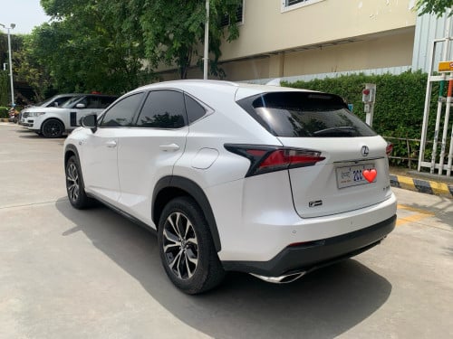 ឡានលក់បន្ទាន់ Lexus NX200t 015 3បេតុង ប៉ុង1