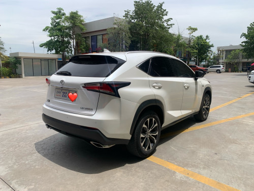 ឡានលក់បន្ទាន់ Lexus NX200t 015 3បេតុង ប៉ុង1