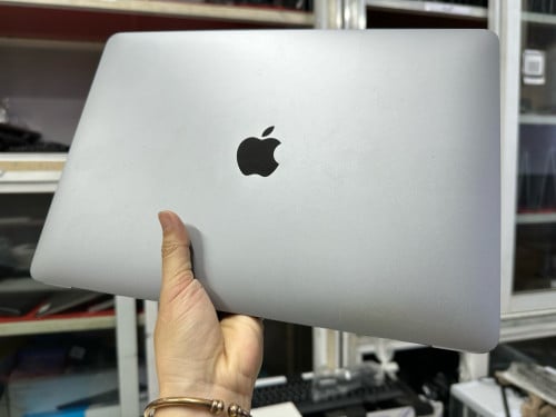 បងៗចង់បានMacBook តំលៃល្អ