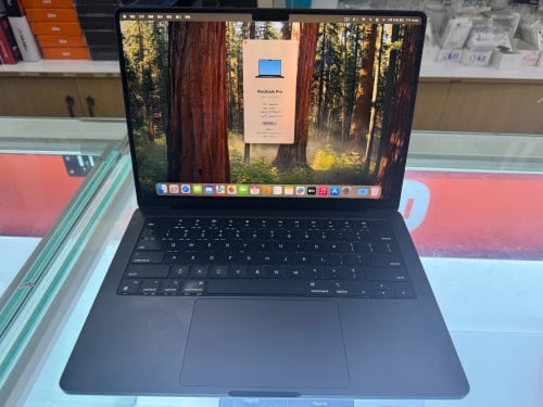 ๐ฉธ่กไบๅบ๏ผๅๆฐ MacBook Pro 14 ๅฏธ M4 ่ฏ็