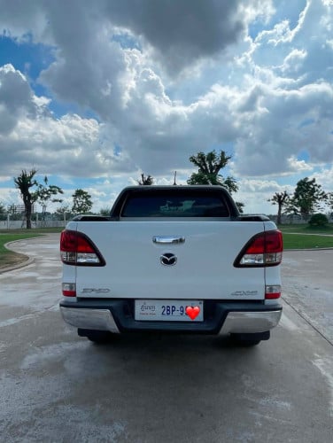 ឡានលក់Mazda BT50 លេខដៃឆ្វេងសុីនប៉ុង2ឡានស្អាត