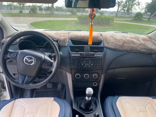 ឡានលក់Mazda BT50 លេខដៃឆ្វេងសុីនប៉ុង2ឡានស្អាត