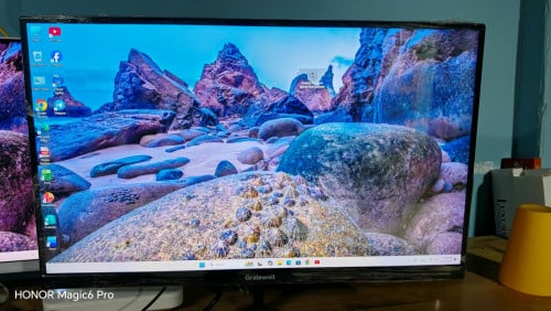 លក់ Monitor Gratewoll នៅស្អាត98%