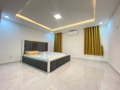 ផ្ទះល្វែងលក់បុរីOcic