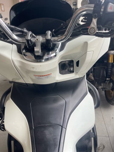 សានុំម្ចាស់ដេីមPCX125cc