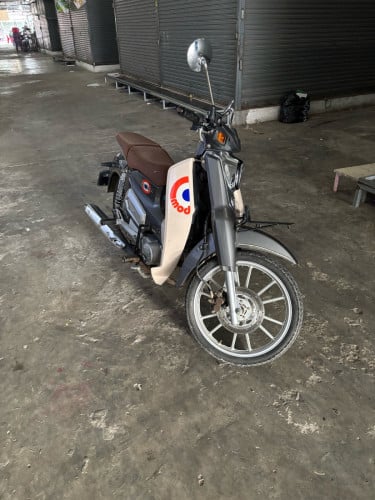 លក់ម៉ូតូPopz GPX ឆ្នាំ2022 ពណ៌ទឹកប្រាក់មានពន្ធកាតគ្រីត្រឹមត្រូវ