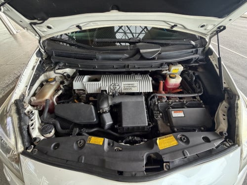 ឡានជិះផ្ទាល់ខ្លួន Prius Option 5 Advance ឡើង 012 16800$ ចរចា
