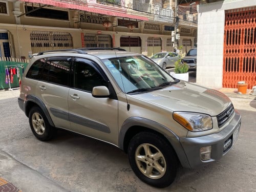 ឡានលក់ RAV4 L ឆ្នាំ02 ឡានស្អាត