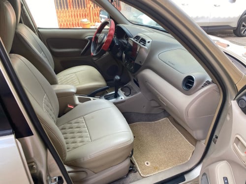 ឡានលក់ RAV4 L ឆ្នាំ02 ឡានស្អាត