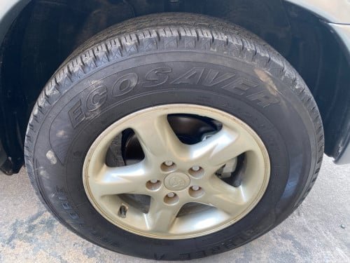 ឡានលក់ RAV4 L ឆ្នាំ02 ឡានស្អាត