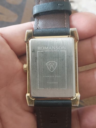 នាឡិកា Romanson មួយទឹក