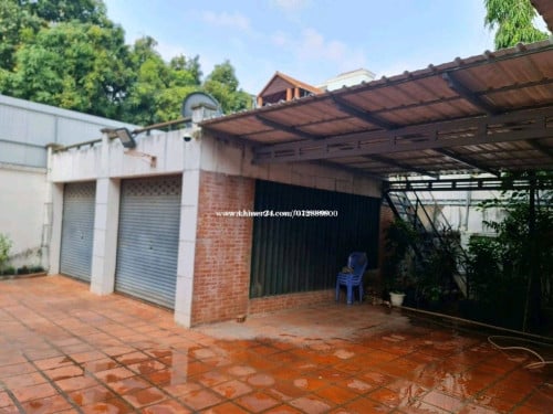 ផ្ទះសម្រាប់ជួលរកស៊ី នៅទួលទំពូង | Shop house for rent at Tuol Tompung