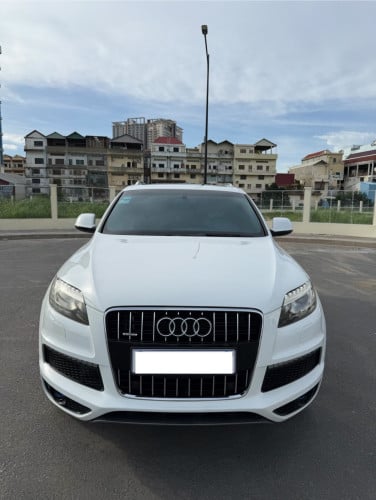 *តម្លៃ១មុឺនជាង រក SUV 7កៅអី គឺ Audi Q7 នេះហើយ*