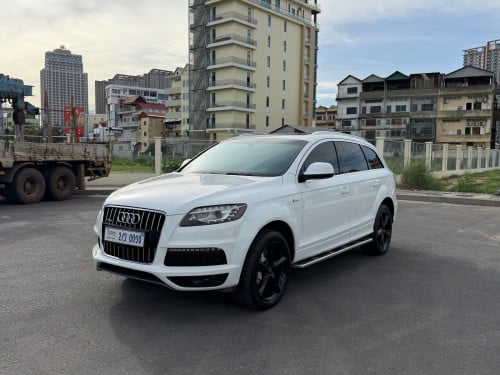 *តម្លៃ១មុឺនជាង រក SUV 7កៅអី គឺ Audi Q7 នេះហើយ*