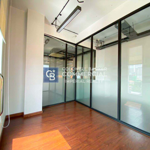 🏢 Serviced office for rent at Bkk1  (OF-016)