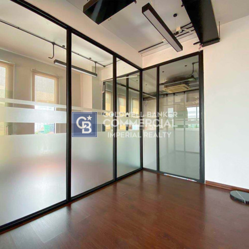 🏢 Serviced office for rent at Bkk1  (OF-016)