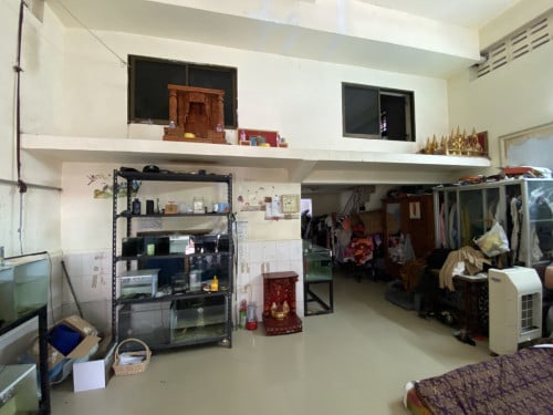 ๐ฆHouse Available for Urgent Sale at a Special Price (Negotiable).