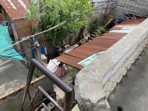 ๐ฆHouse Available for Urgent Sale at a Special Price (Negotiable).
