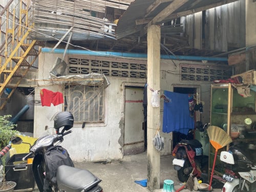 ๐ฆHouse Available for Urgent Sale at a Special Price (Negotiable).