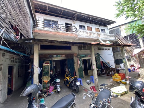 ๐ฆHouse Available for Urgent Sale at a Special Price (Negotiable).