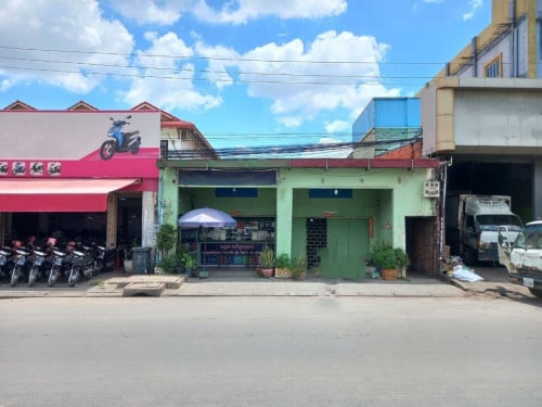 ๐ฆHouse Available for Urgent Sale at a Special Price (Negotiable).
