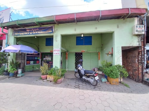 ๐ฆHouse Available for Urgent Sale at a Special Price (Negotiable).