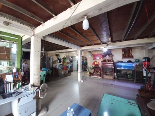 ๐ฆHouse Available for Urgent Sale at a Special Price (Negotiable).