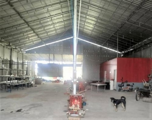 ๐ฆWarehouse for Urgent Sale at a Special Price (Negotiable).