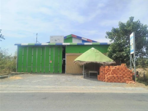 🏦Warehouse for Urgent Sale at a Special Price (Negotiable).