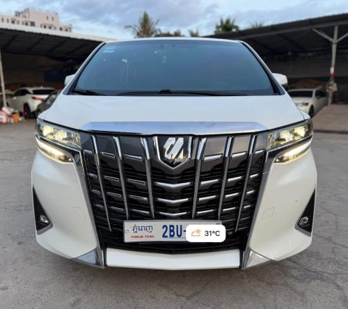 ឆ្វេងសុីន V6 spec រស្សុី executive lounge