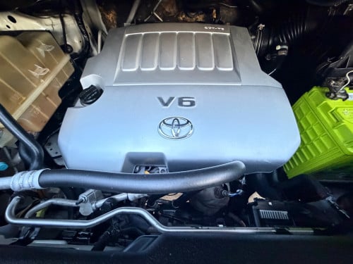 ឆ្វេងសុីន V6 spec រស្សុី executive lounge