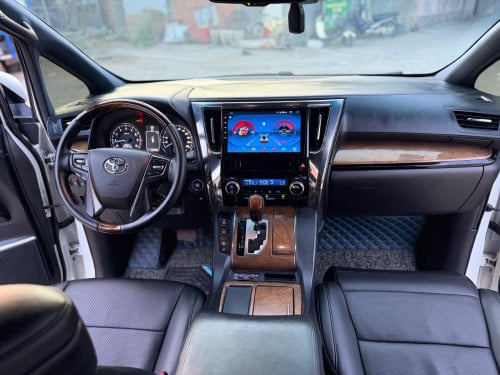 ឆ្វេងសុីន V6 spec រស្សុី executive lounge