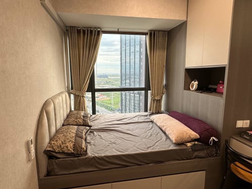 2 bed rent $700 at urban