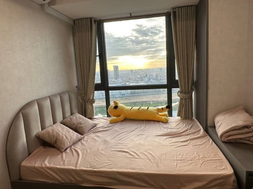2 bed rent $700 at urban